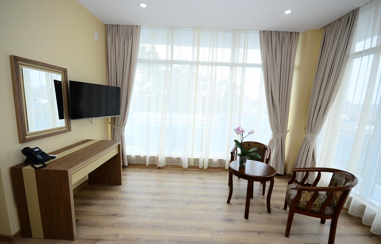 Hotel 725 B Batumi Exteriér fotografie
