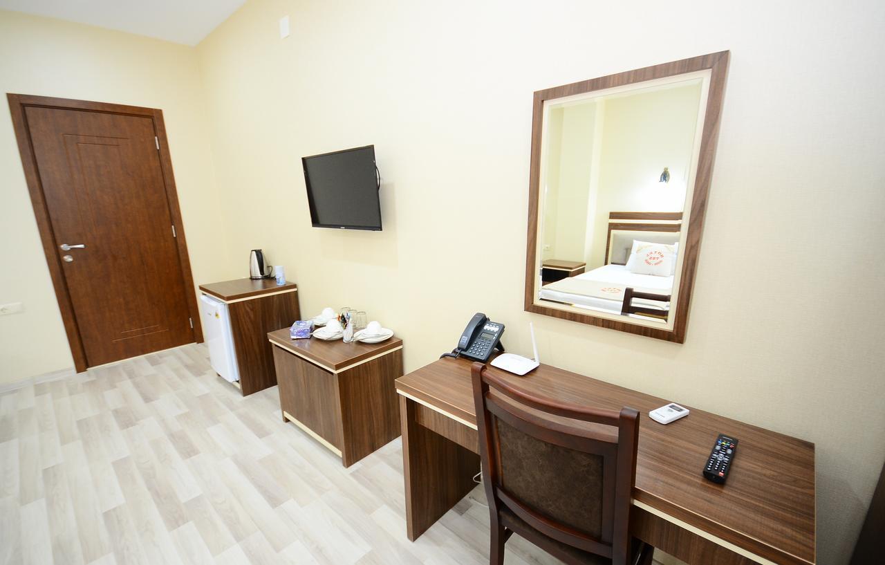 Hotel 725 B Batumi Pokoj fotografie